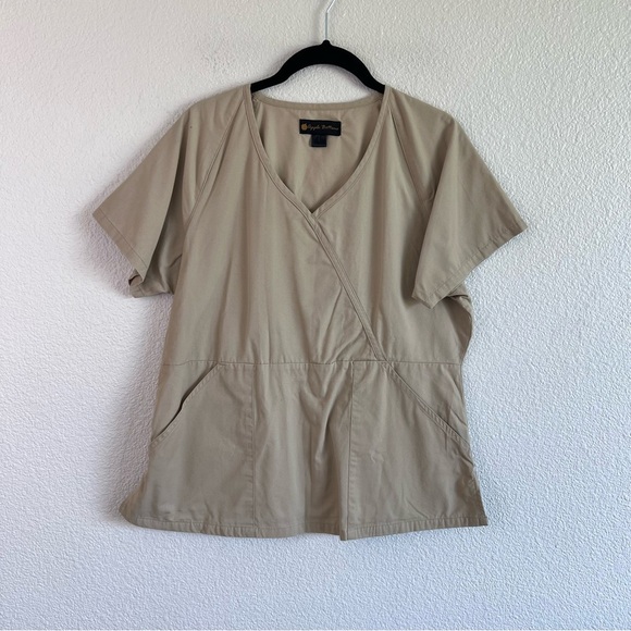 Apple Bottoms Women’s Medical Scrub Top Large - Picture 1 of 7
